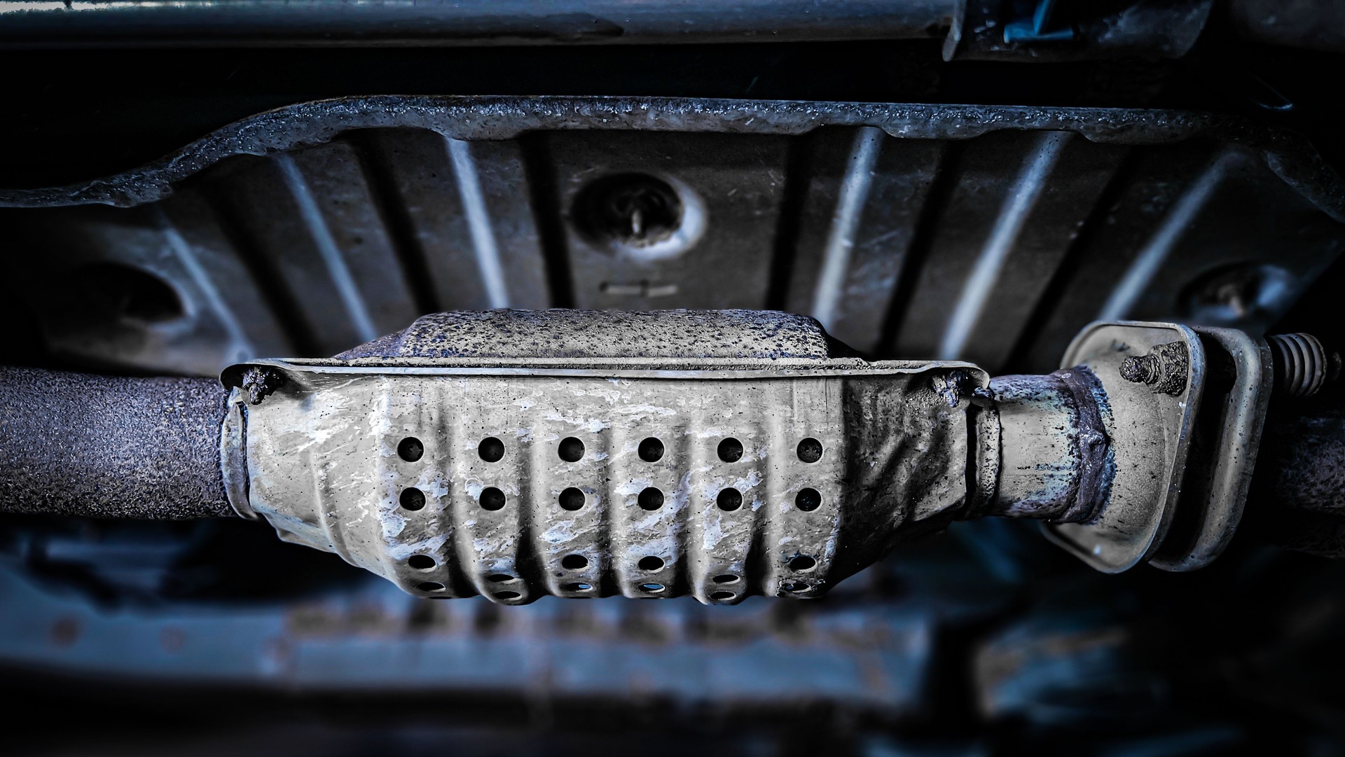 catalytic converter under vehicle